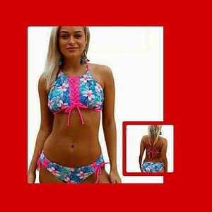 *Plus Size* Flowered Bikini 👙 🏊‍♀️ 🚣‍♀️ bathingsuits/swimsuits